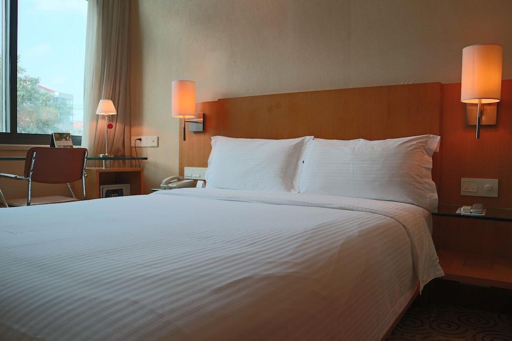 L'Otel Shanghai Bagian luar foto