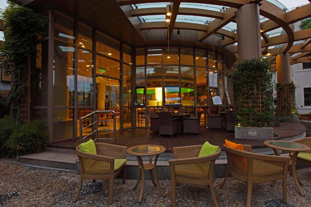 L'Otel Shanghai Bagian luar foto