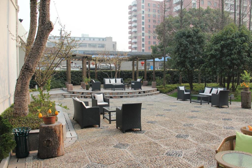 L'Otel Shanghai Bagian luar foto